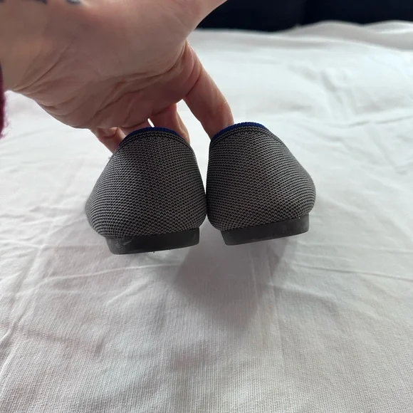 Rothy's Gray Pointed Flats sz 8.5 - Picture 6 of 6